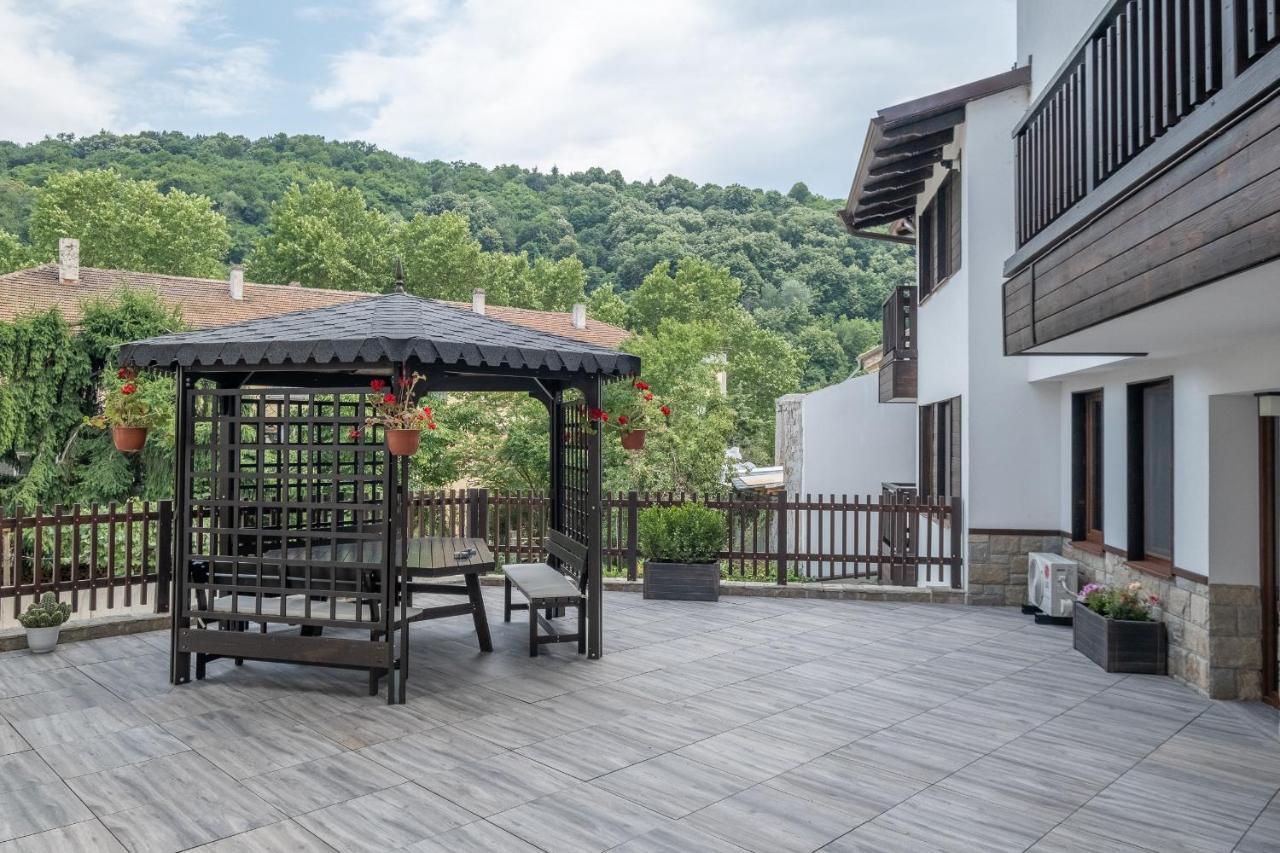 וליקו טורנובו Tarnovgrad Apartments - Free Parking מראה חיצוני תמונה