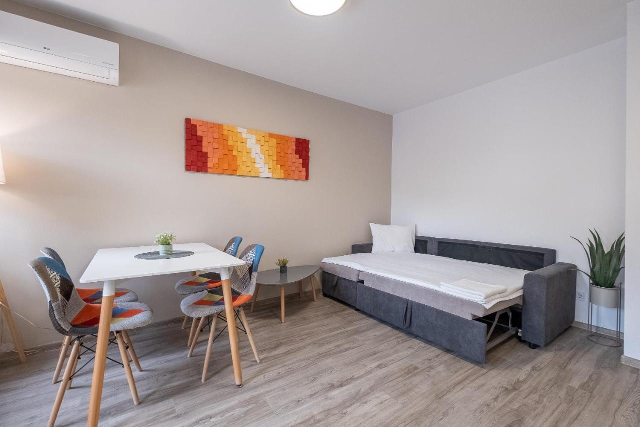 וליקו טורנובו Tarnovgrad Apartments - Free Parking מראה חיצוני תמונה